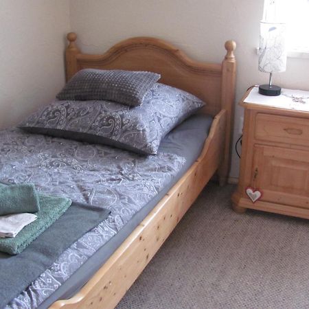 #2 Ruhiges Gemuetliches Ferienzimmer Mit 2 Einzelbetten Gemeinschaftsbad W-Lan Airport Nah Late Night Check In Haus Nr 9,5 Trunkelsberg Ngoại thất bức ảnh